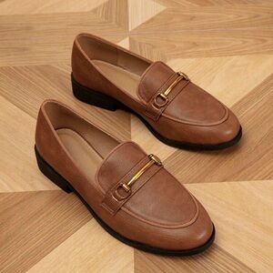 Brown Classic Loafers Gold Hardware Women’s Size 8